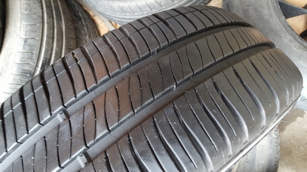 ขายล้อTOYOTA VIOS TRD รุ่น3 ยางปี 14  4 ล้อ