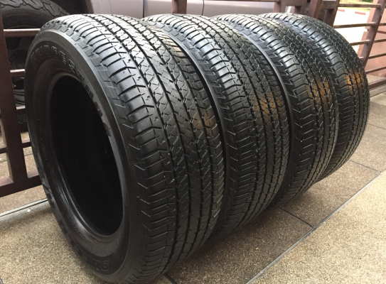 ยาง Bridgestone 265 60 18 สิ้นปี12 ดอกเต็ม ใช้ยาว ราคาไม่แพง