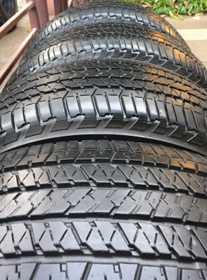 ยาง Bridgestone 265 60 18 สิ้นปี12 ดอกเต็ม ใช้ยาว ราคาไม่แพง