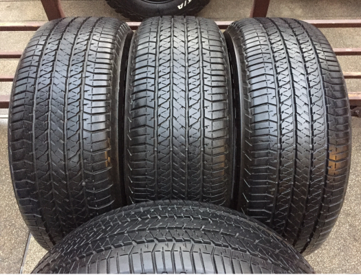 ยาง Bridgestone 265 60 18 สิ้นปี12 ดอกเต็ม ใช้ยาว ราคาไม่แพง