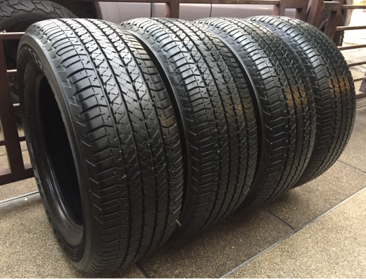 ยาง Bridgestone 265 60 18 สิ้นปี12 ดอกเต็ม ใช้ยาว ราคาไม่แพง
