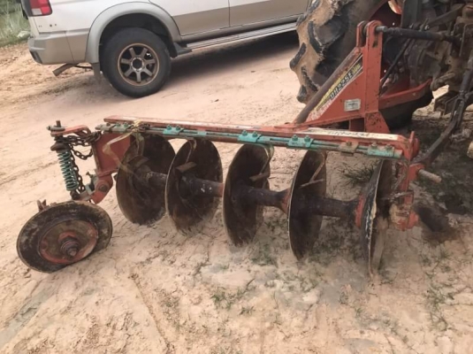 ขาย 175,000 KUBOTA L4508  1,751 ชั่วโมง เครื่องดี เกียร์ดี (ใบมีด-หาง 6 ) เอกสารเล่มทะเบียน รถอยู่ จ.ร้อยเอ็ด 090-772-3710 090-772-3708