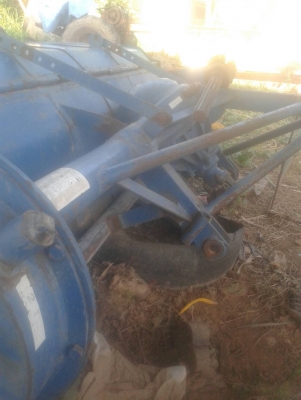 โลตาลี่ รถฟอร์ดและคูโบต้า36,000 โลตาลี่ รถฟอร์ดและคูโบต้า36,000