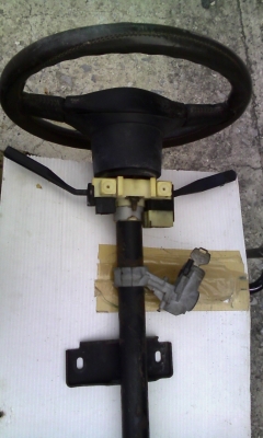 คอพวงมาลัย นิสสันบิ๊กเอ็ม(ขายเเล้ว)ขอบคุณทีมงานเว็บพี่เสือทุกท่านครับ