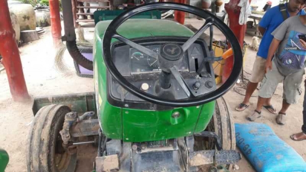 ขาย 215,000 JOHNDEERE 5310K เพลาเดียว ได้ผาน7/ใบดัน/พร้อมใช้งาน/.(สุรินทร์) 090-772-3710 090-772-3708 ขาย 215,000 JOHNDEERE 5310K เพลาเดียว ได้ผาน7/ใบดัน/พร้อมใช้งาน/.(สุรินทร์) 090-772-3710 090-772-3708
