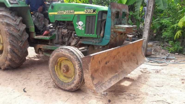 ขาย 215,000 JOHNDEERE 5310K เพลาเดียว ได้ผาน7/ใบดัน/พร้อมใช้งาน/.(สุรินทร์) 090-772-3710 090-772-3708 ขาย 215,000 JOHNDEERE 5310K เพลาเดียว ได้ผาน7/ใบดัน/พร้อมใช้งาน/.(สุรินทร์) 090-772-3710 090-772-3708