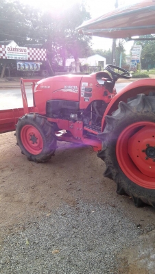 ขายด่วน รถไถคูต้ารุ้น L 4708SP  รถปี58พร้อมอุปกรณ์  3 ชิ้น กระสวย. อุปกรณ์ทุกชิ้นตราช้าง