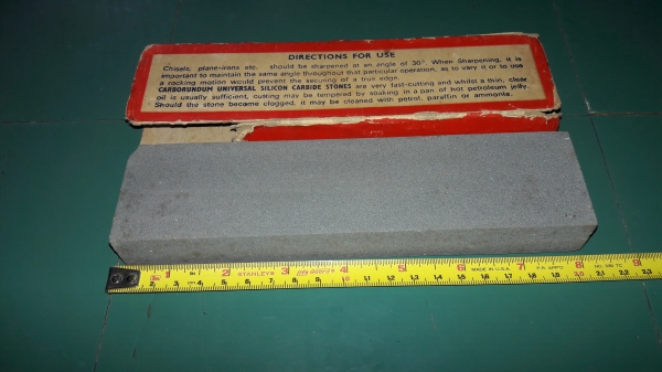 ขายหินลับมีดตราหัวคนป่าอินเดียนแบบละเอียด งานเก่าเก็บ ขายหินลับมีดตราหัวคนป่าอินเดียนแบบละเอียด งานเก่าเก็บ