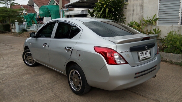 ขายรถยนต์