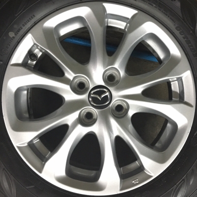 แม็กใหม่ป้ายแดง Mazda 2 Skyactiv พร้อมยางป้ายแดง 185-65-15 แม็กใหม่ป้ายแดง Mazda 2 Skyactiv พร้อมยางป้ายแดง 185-65-15