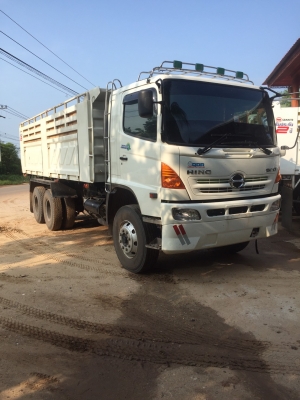 ขาย hino mega 320 แรง ม้า ปี49 รถสวย ยางเต็มพร้อมใช้งานราคาต่อลอง ได้ ครับ