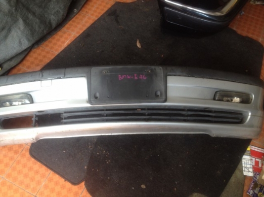 กันชนหน้า BMW E46 มีไฟตัดหมอกครบคานในกันชนครบเก่าญี่ปุ่นสภาพตารูป