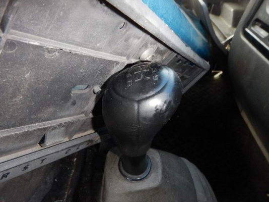 หัวเก๋งมือสอง Kia K2700 สำหรับใส่รถ4ล้อครับ อุปกรณ์ภายในครบ แต่ขาดประตูซ้าย