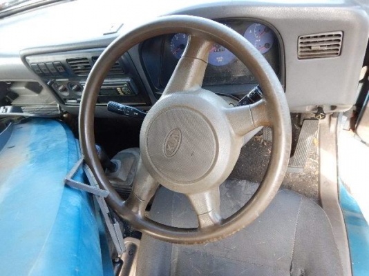 หัวเก๋งมือสอง Kia K2700 สำหรับใส่รถ4ล้อครับ อุปกรณ์ภายในครบ แต่ขาดประตูซ้าย