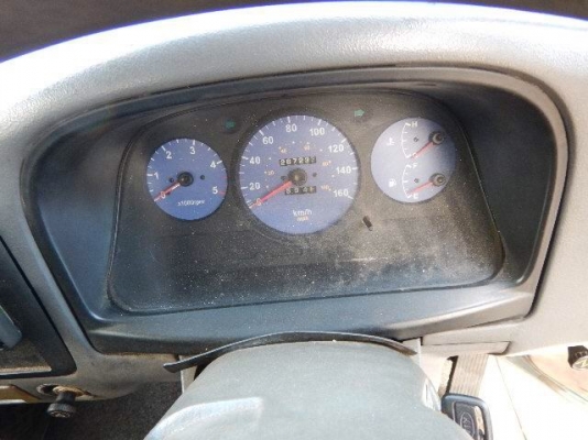 หัวเก๋งมือสอง Kia K2700 สำหรับใส่รถ4ล้อครับ อุปกรณ์ภายในครบ แต่ขาดประตูซ้าย