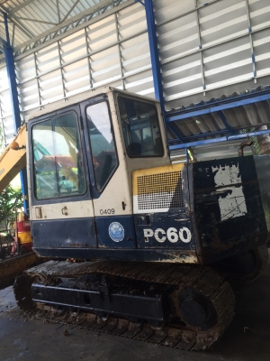 ขาย KOMATSU PC60-6  รถสวย  เครื่องปั๊มดี  ระบบคล่อง..ลองระบบกันได้ทุกวัน  โทร 089-7462641  สุวรรณี