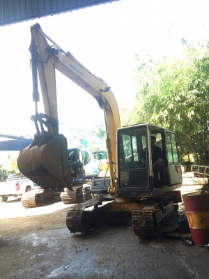 ขาย KOMATSU PC60-6  รถสวย  เครื่องปั๊มดี  ระบบคล่อง..ลองระบบกันได้ทุกวัน  โทร 089-7462641  สุวรรณี