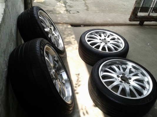 ขอบ18นิ้ว5รู114 พร้อมยาง ชุดนี้ ราคา 7900 บาท