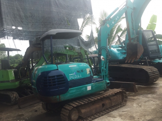 ขาย KOMATSU PC35MR  มาใหม่  เก่าญี่ปุ่นแท้  สภาพดี  เครื่่องปั๊มแห้ง  ไฟฟ้าครบ  สภาพสวยพร้อมมใช้  โทร 089-7462641  สุวรรณี