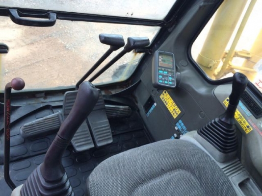 ขายรถแบคโฮ KOMATSU PC100-6E รถนอกนำเข้าจากญี่ปุ่น สภาพสวยพร้อมใช้งาน มีVDOการทำงานครับ