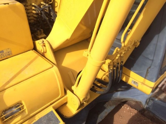 ขายรถแบคโฮ KOMATSU PC100-6E รถนอกนำเข้าจากญี่ปุ่น สภาพสวยพร้อมใช้งาน มีVDOการทำงานครับ