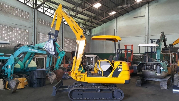 ขาย รถขุด KOMATSU รุ่น PC25-1- มือสองญี่ปุ่น คอนโทรลสั้น แทรกยางสวย สลัก เอวแน่นทั้งคัน สวยพร้อมใช้งาน อะไหล่หาง่าย มือถือ /LINE ID: 0818753444 ขาย รถขุด KOMATSU รุ่น PC25-1- มือสองญี่ปุ่น คอนโทรลสั้น แทรกยางสวย สลัก เอวแน่นทั้งคัน สวยพร้อมใช้งาน อะไหล่หาง่าย มือถือ /LINE ID: 0818753444
