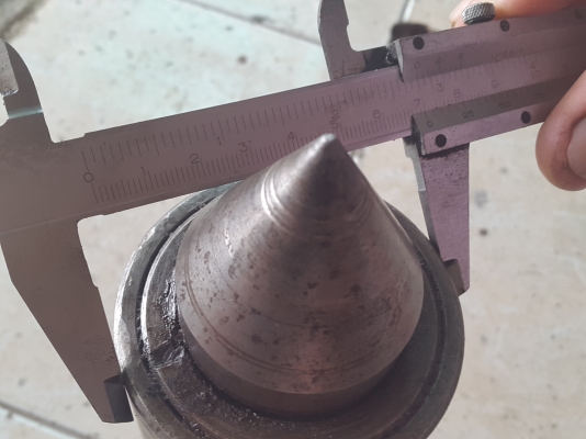 ยันศูนย์ท้าย แท่นกลึง ขนาด 8 -10 ฟุต สภาพสวยๆ หัวลูกปืน พร้อมใช้งาน 1,800