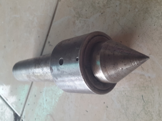 ยันศูนย์ท้าย แท่นกลึง ขนาด 8 -10 ฟุต สภาพสวยๆ หัวลูกปืน พร้อมใช้งาน 1,800