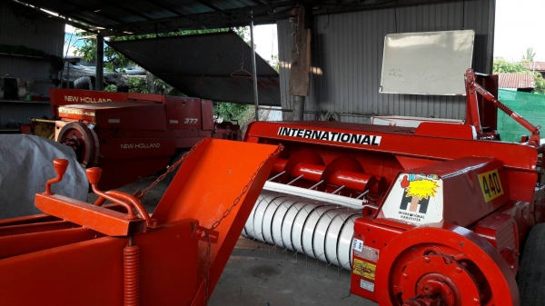 ขายเครื่องอัดฟางเก่าไทยเก่านอกมากกว่า50เครื่อง