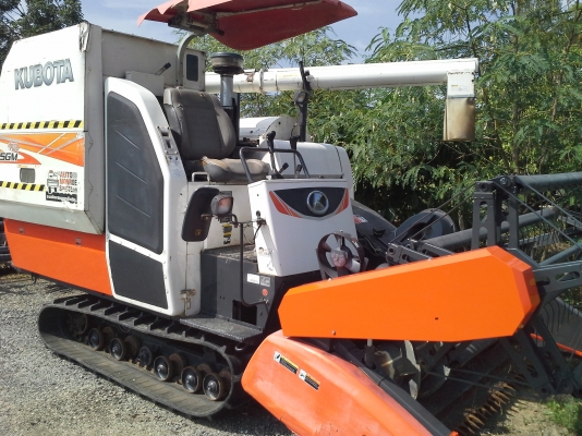 ขายรถเกี่ยวข้าว DC-95GM PLUS สภาพงามคับ เอกสารครบ ปี55