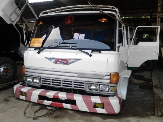 ขายด่วนหัวเก๋งHINO SUMO227อุปกรณ์ภายในครบ เบาะถุงลมพร้อมติดตั้งได้เลยสภาพสวย