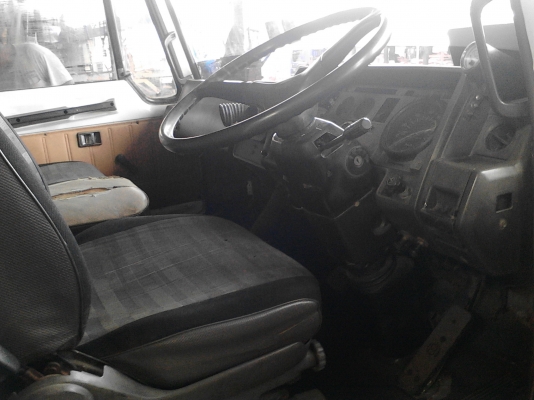 ขายด่วนหัวเก๋งHINO SUMO227อุปกรณ์ภายในครบ เบาะถุงลมพร้อมติดตั้งได้เลยสภาพสวย