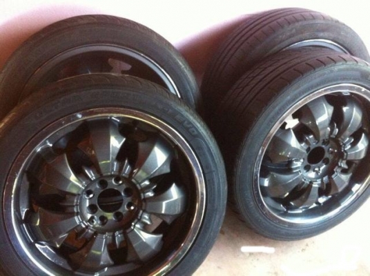 แม็กขอบ18 et45กว้าง7ครึ่งพร้อมยาง 225 45 18 ปี13