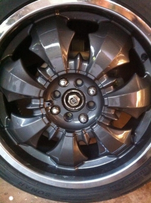 แม็กขอบ18 et45กว้าง7ครึ่งพร้อมยาง 225 45 18 ปี13