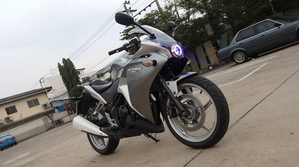 HONDA CBR250R ตัว TOP มี ABS วิ่งน้อย 9,XXX KM ฟรีค่าโอน