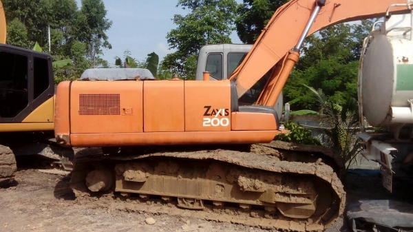 HITACHI ZX-1 รถสภาพดีไฟฟ้าเต็ม เอกสารอินวอย 955,000บ. สนใจติดต่อ 0835601591 หรือ 0903494058