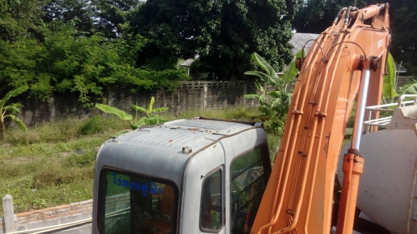 HITACHI ZX-1 รถสภาพดีไฟฟ้าเต็ม เอกสารอินวอย 955,000บ. สนใจติดต่อ 0835601591 หรือ 0903494058