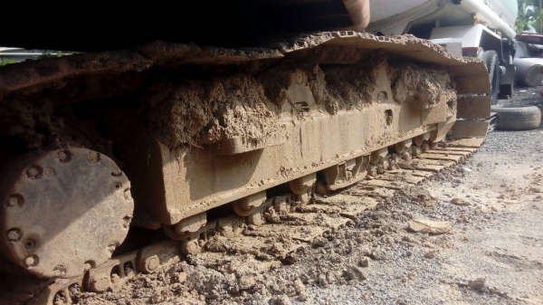 HITACHI ZX-1 รถสภาพดีไฟฟ้าเต็ม เอกสารอินวอย 955,000บ. สนใจติดต่อ 0835601591 หรือ 0903494058