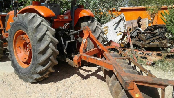 รถไถ KUBOTA  M9540  ,  2 เพลา.     สนใจติดต่อ  081 - 6079515