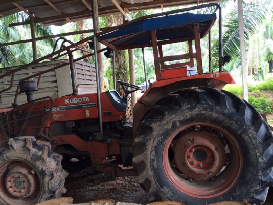 รถไถ KUBOTA  M9000. / 2 เพลา.       สนใจติดต่อ  081 - 6079515