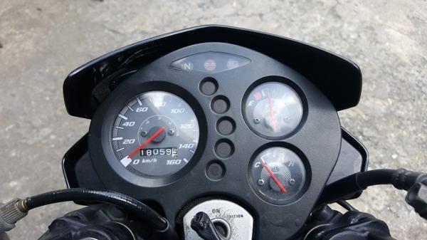 HONDA SONIC NEW 125 กุญแจใหญ่ 2 ชั้น ดำเงา ล้อเงิน