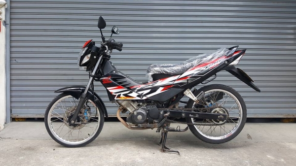HONDA SONIC NEW 125 กุญแจใหญ่ 2 ชั้น ดำเงา ล้อเงิน