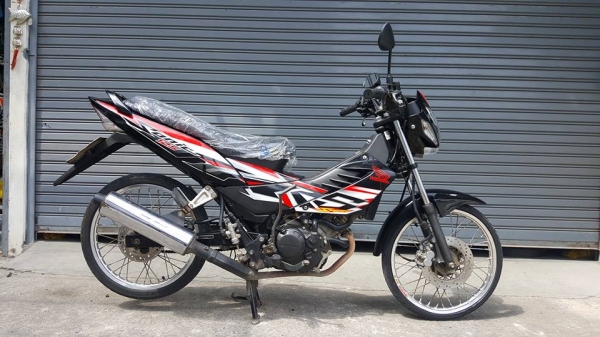 HONDA SONIC NEW 125 กุญแจใหญ่ 2 ชั้น ดำเงา ล้อเงิน