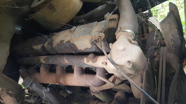 ขายตามสภาพ เทนเลอร์ 10 ล้อ หัวยาว เพลาเดียว ไม่มีทะเบียน เครื่อง PD6 230 แรงม้า ช่วงล่างใหญ่ HINO KT920 เบรคลมดัน