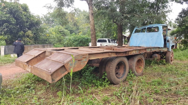 ขายตามสภาพ เทนเลอร์ 10 ล้อ หัวยาว เพลาเดียว ไม่มีทะเบียน เครื่อง PD6 230 แรงม้า ช่วงล่างใหญ่ HINO KT920 เบรคลมดัน