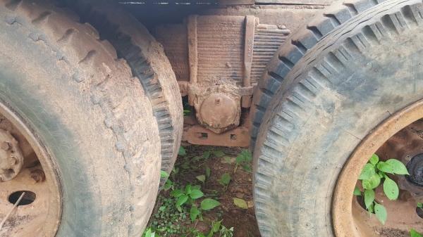 ขายตามสภาพ เทนเลอร์ 10 ล้อ หัวยาว เพลาเดียว ไม่มีทะเบียน เครื่อง PD6 230 แรงม้า ช่วงล่างใหญ่ HINO KT920 เบรคลมดัน