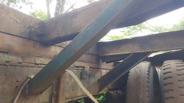 ขายตามสภาพ เทนเลอร์ 10 ล้อ หัวยาว เพลาเดียว ไม่มีทะเบียน เครื่อง PD6 230 แรงม้า ช่วงล่างใหญ่ HINO KT920 เบรคลมดัน