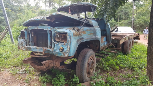 ขายตามสภาพ เทนเลอร์ 10 ล้อ หัวยาว เพลาเดียว ไม่มีทะเบียน เครื่อง PD6 230 แรงม้า ช่วงล่างใหญ่ HINO KT920 เบรคลมดัน