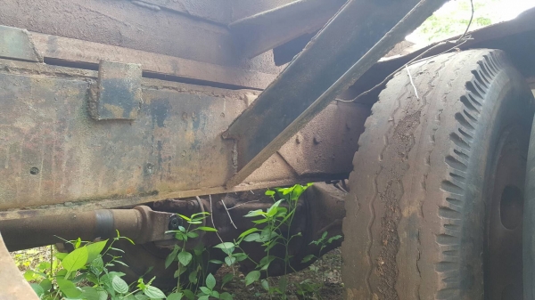 ขายตามสภาพ เทนเลอร์ 10 ล้อ หัวยาว เพลาเดียว ไม่มีทะเบียน เครื่อง PD6 230 แรงม้า ช่วงล่างใหญ่ HINO KT920 เบรคลมดัน