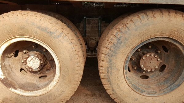 ขาย 10 ล้อ หัวยาว 2 เพลา ไม่มีทะเบียน ช่วงล่าง ROCKY 175 เครื่อง 6BD1 165 แรงม้า คัสซีสวยตลอดเส้น มีสโลว์กลาง พวงมาลัยพาวเวอร์ ราคาต่อรองได้ครับ